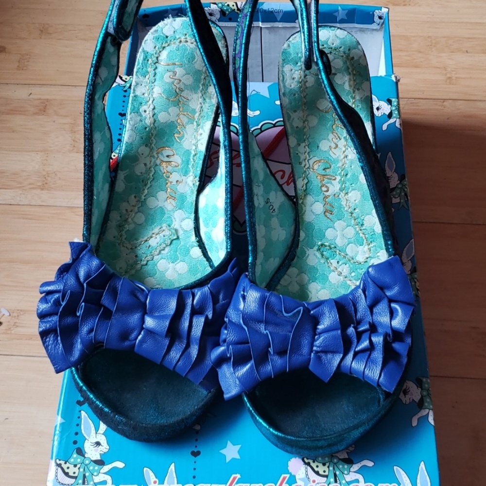 Gorgeous and unique wedges